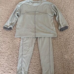 Zara Kids Green 2 pcs Long Sleeves and Pants Size 3-4T